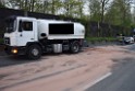 A 4 Rich Olpe vor Rodenkirchener Bruecke Heizoel LKW verliert Heizoel P13